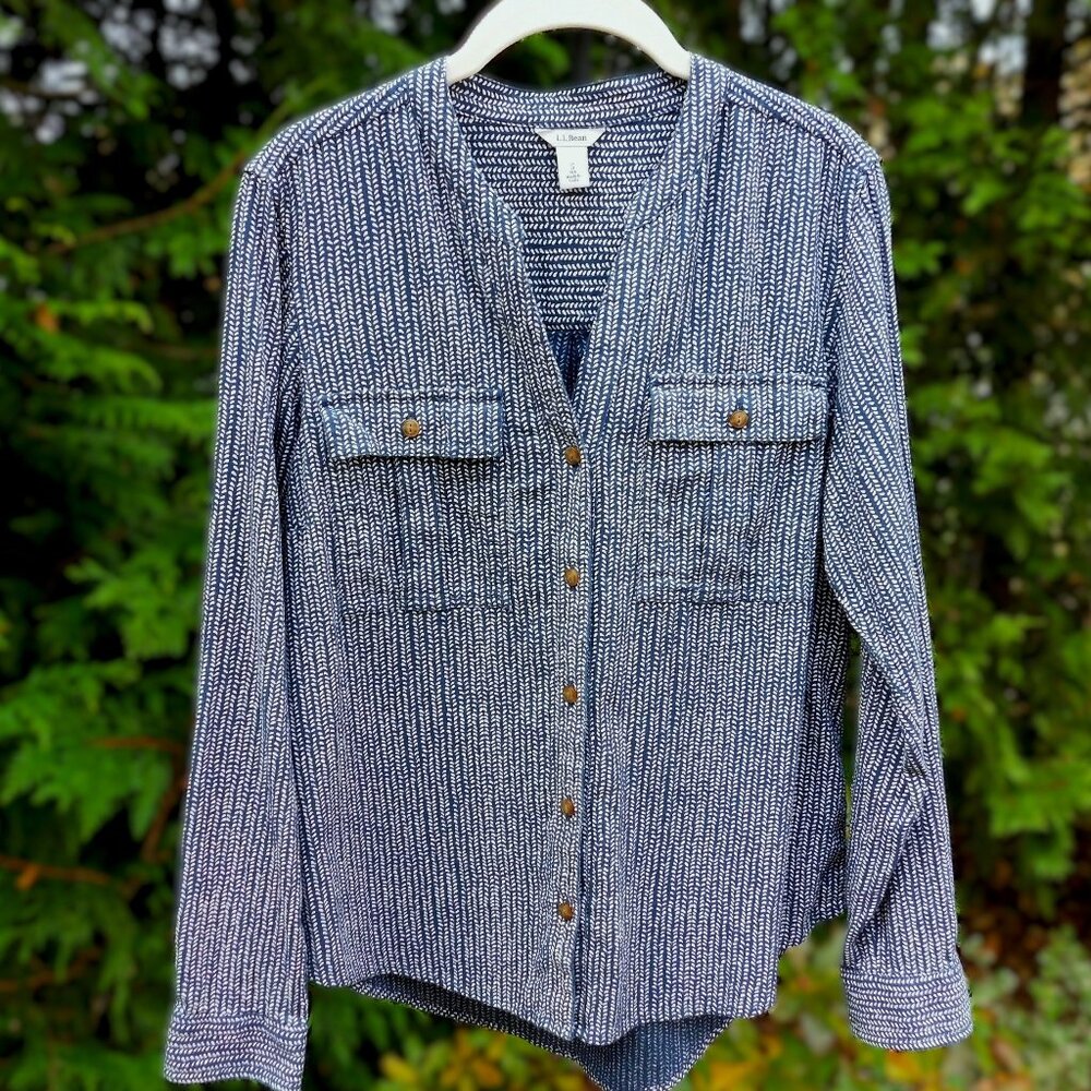 L.L. Bean Organic Cotton Split V-neck Buttondown Top